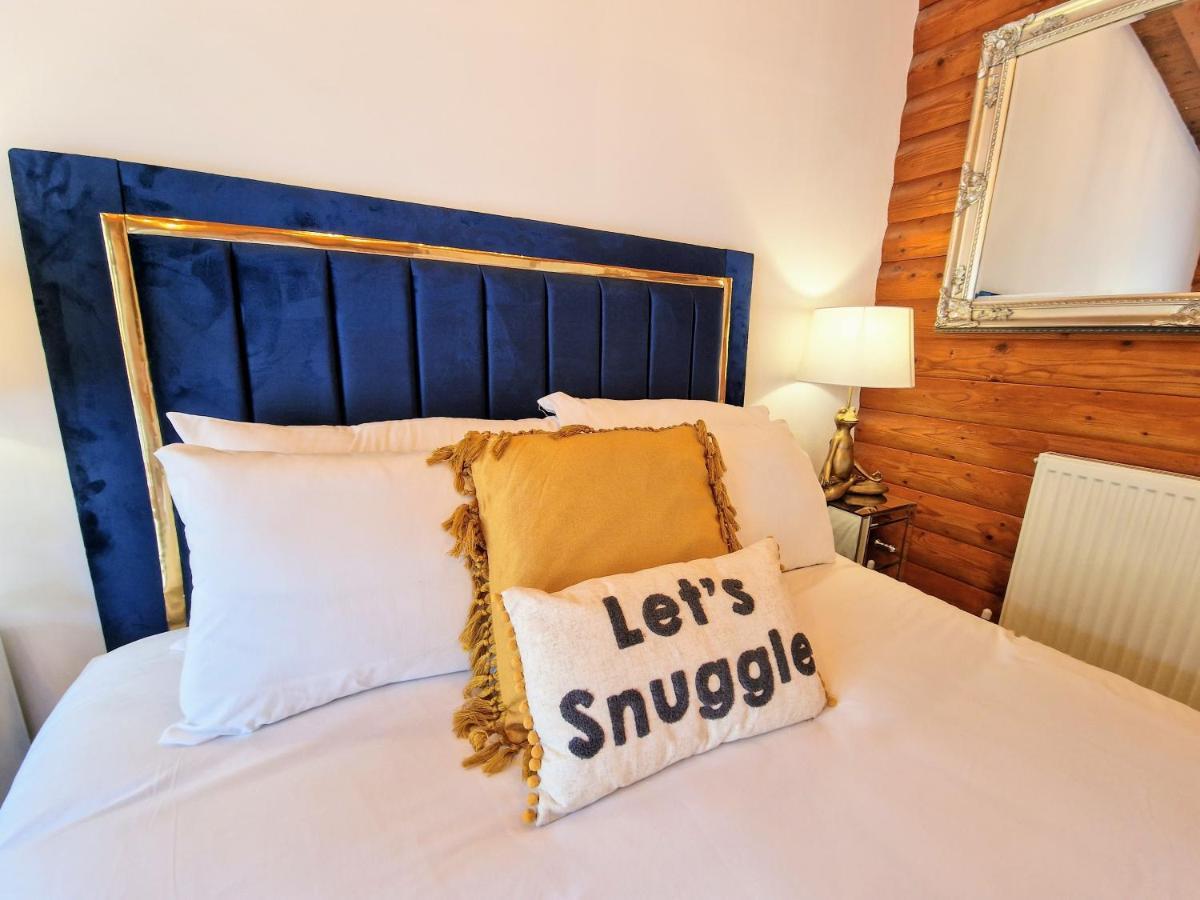 Villa Kaoglen Squirrel Drey-Hot Tub-Pet Friendly-Perth à Balnald Extérieur photo