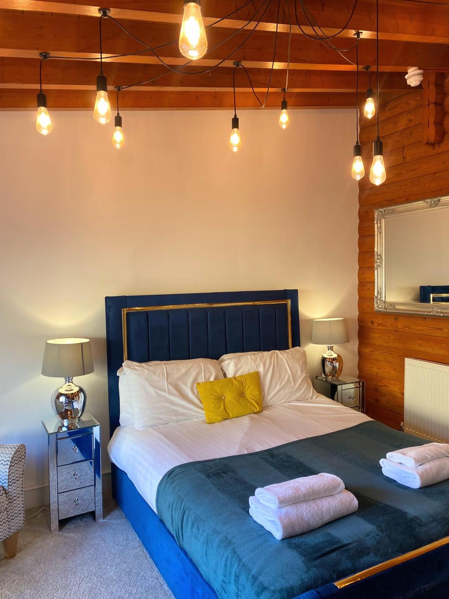 Villa Kaoglen Squirrel Drey-Hot Tub-Pet Friendly-Perth à Balnald Extérieur photo